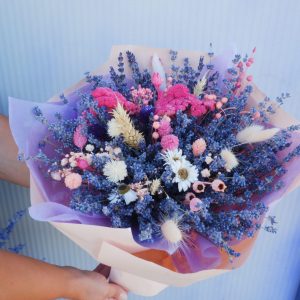 Buchet cu lavandă și flori prezervate, roz, pentru ocazii speciale, început de școală